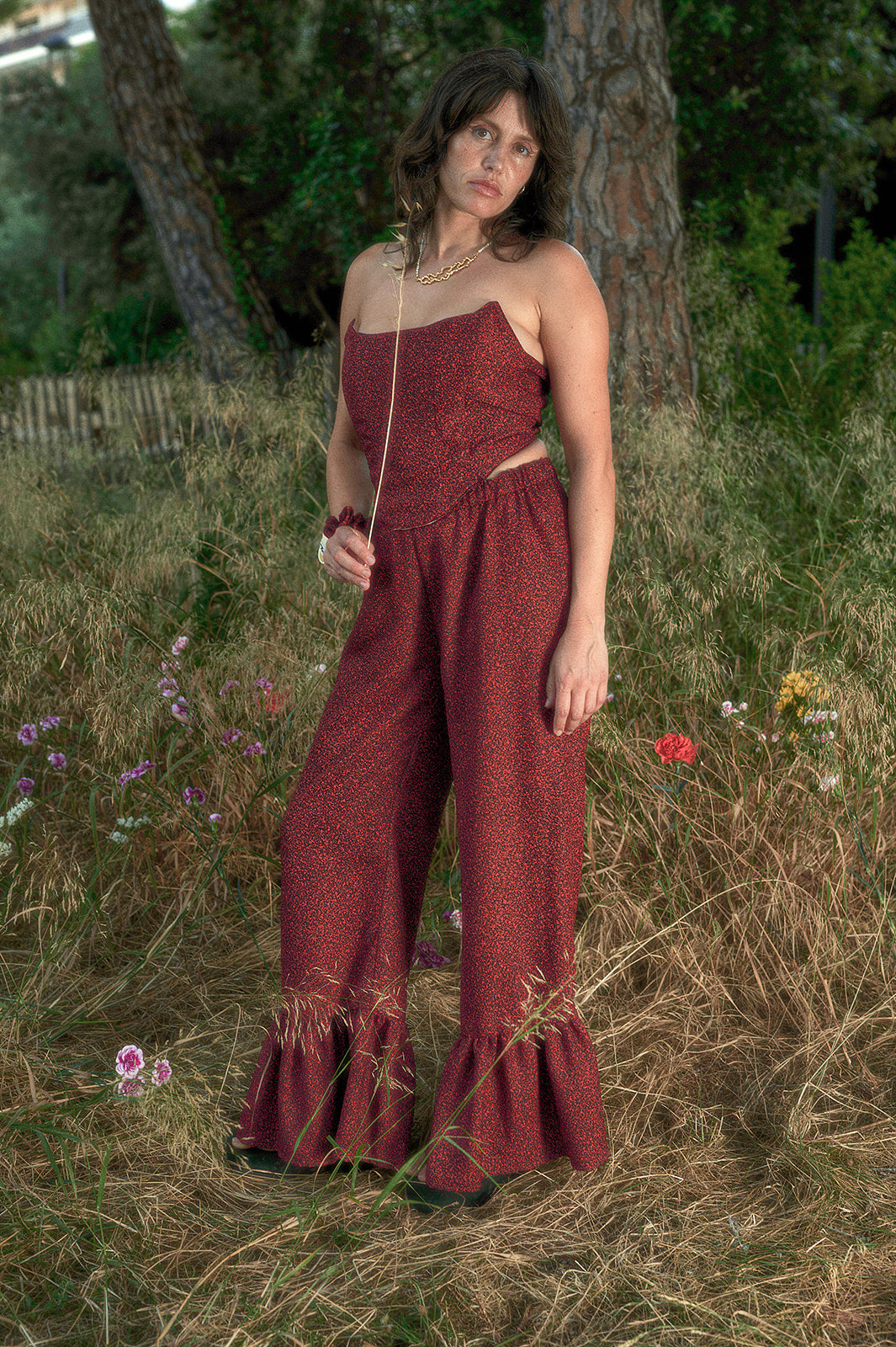 Crimson Frills (M/L)